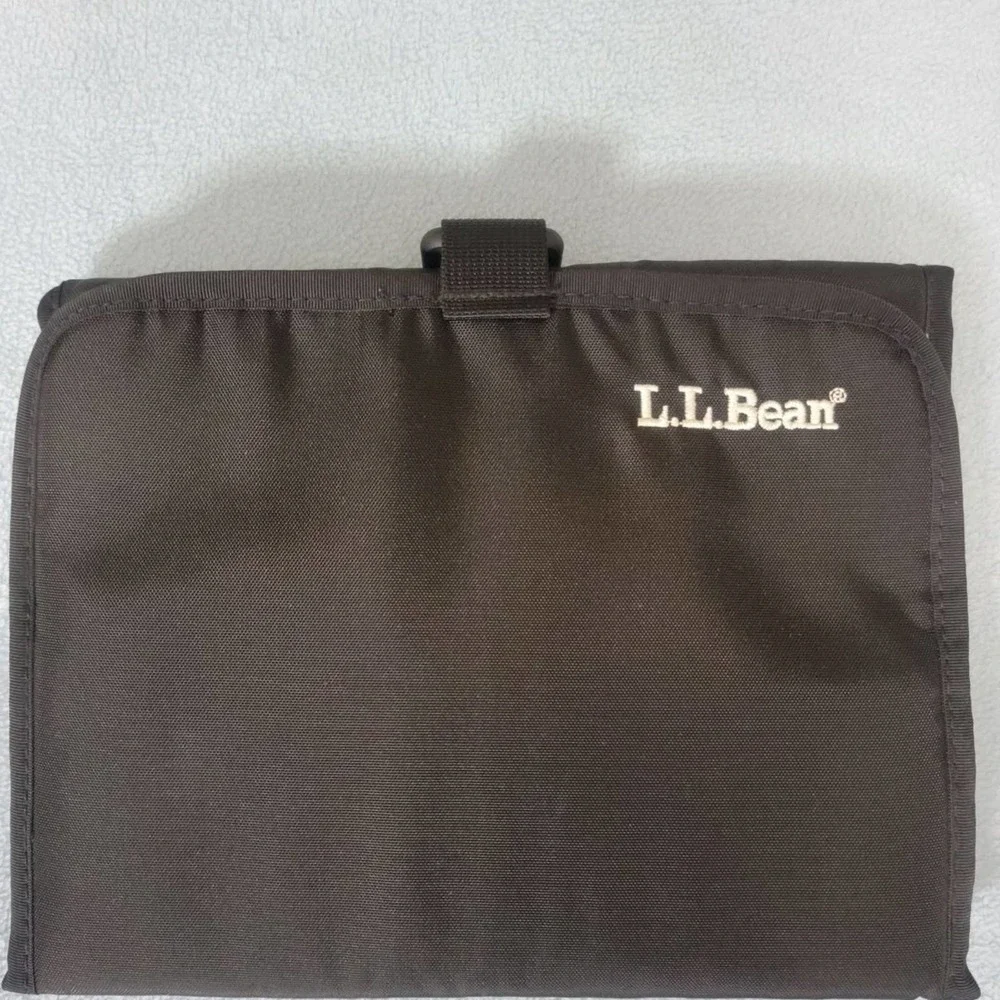 LL BEAN Organizer Travel Toiletry Bag Black‎ 9x7 when Closed